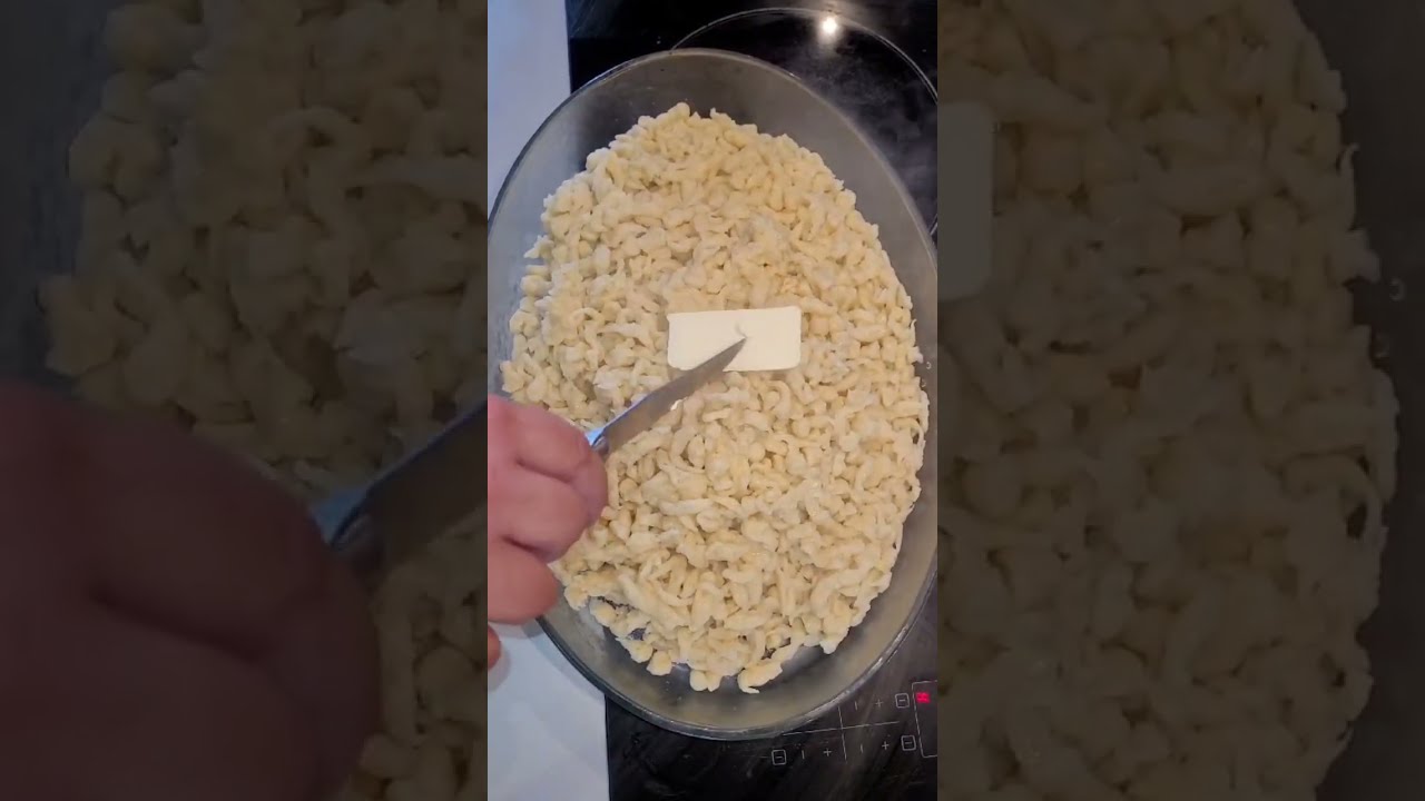 Recette de cuisine alsacienne : les knepfle, Spaetzle #recipe #recette #cuisine #alsace