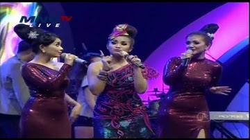 FITRI CARLINA Feat YOUBI SISTER Live At Music Extra (12-12-2013) Courtesy MNC TV