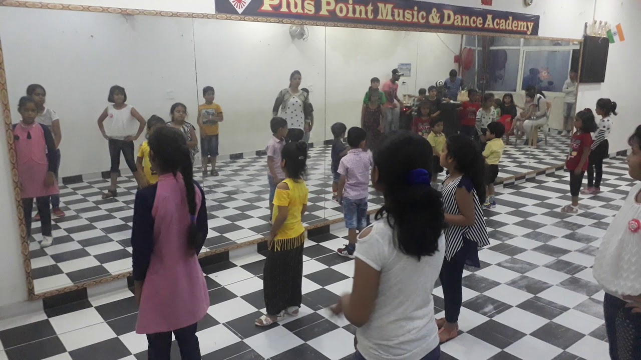 PLUS POINT DANCE - YouTube