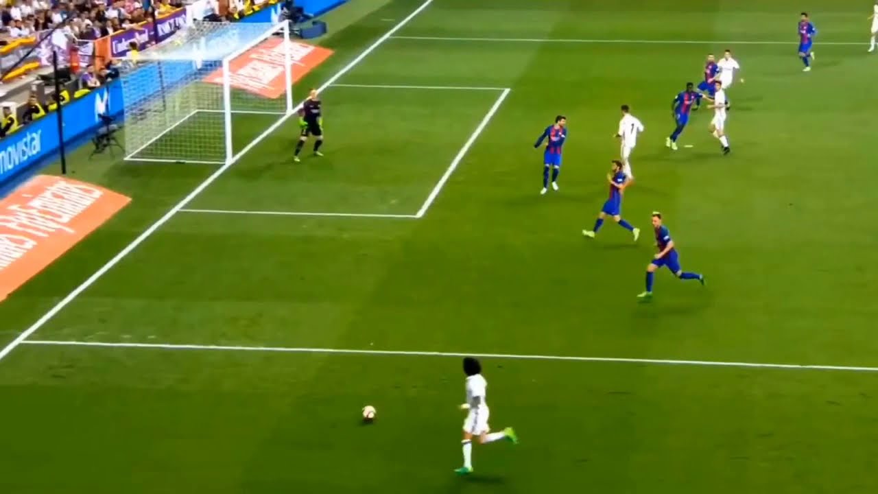 Delayed cross & front post run