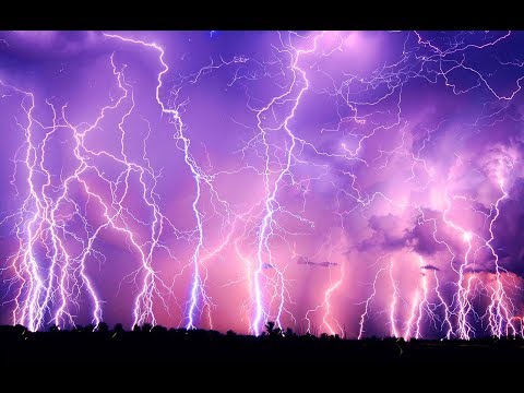 Epic Lightning Storm Rages Over Nebraska