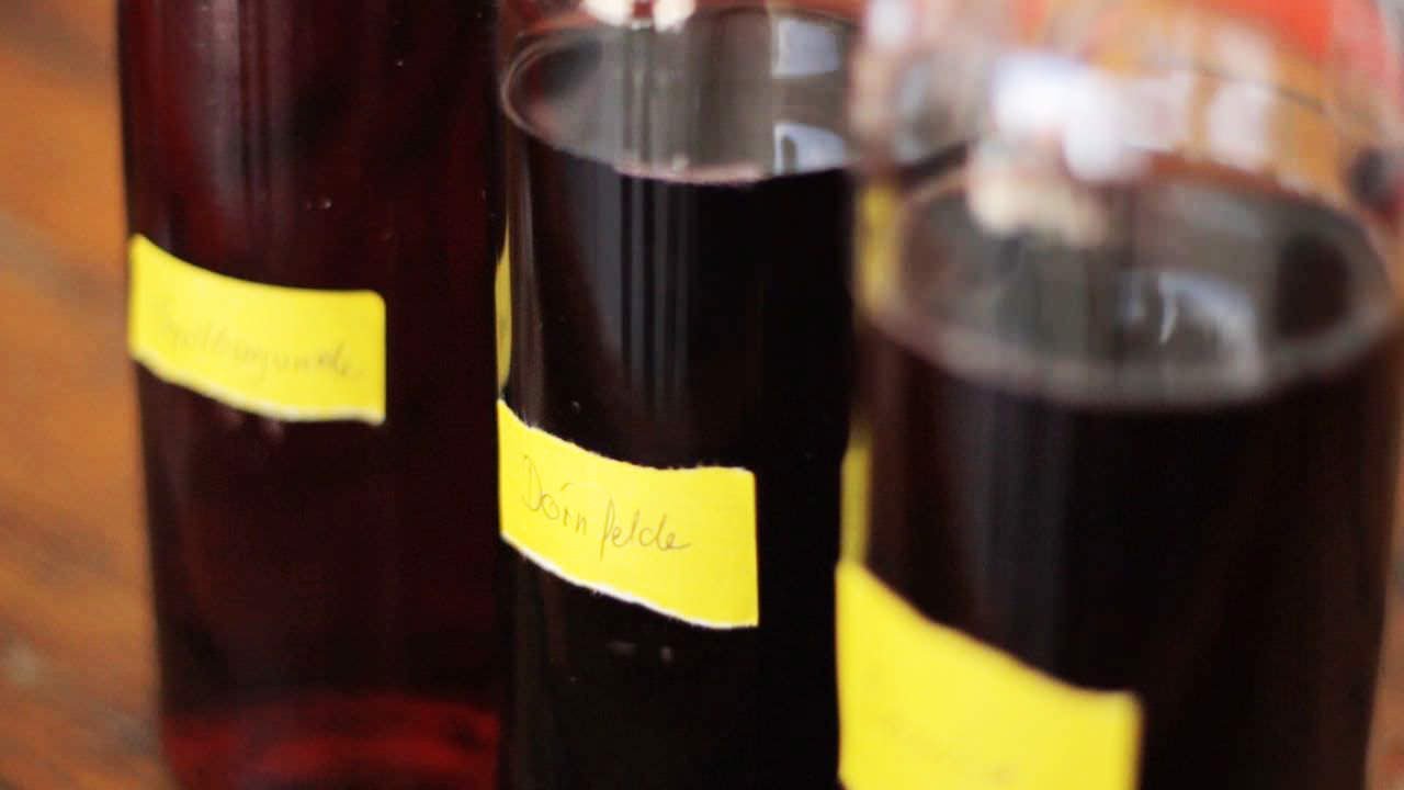 Tilidin Und Ein Glas Wein