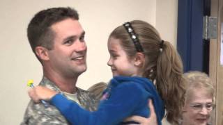 Sailor returns from Iraq duty, surprises daughter at school [Delaware Online News Video]