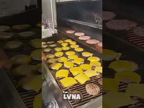 برجر توبير جيلد ابتسامة