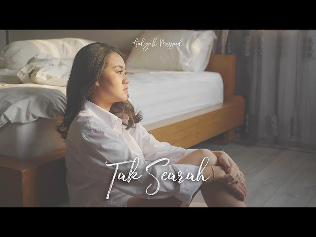 Aaliyah Massaid - Tak Searah (Official Music Video) class=