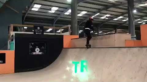 Backwards drop in / Fakie Drop in on Rollerskates Trick 28