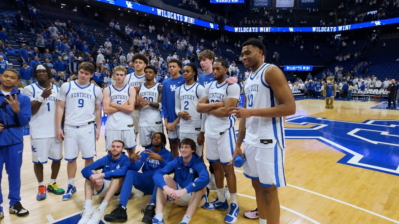 Kentucky Players Celebrate With Fans After 91-77 Win Over #25 Vanderbilt