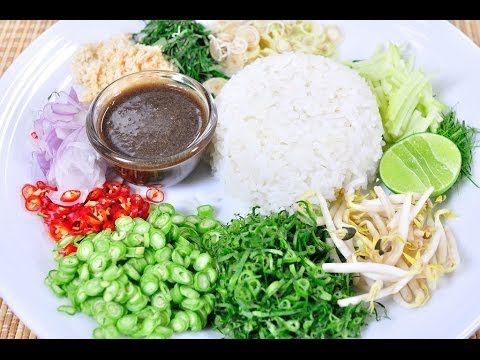 ข้าวยำน้ำบูดู - ข้าวยำปักษ์ใต้ Spicy Rice Salad with Vegetable l FoodTravel