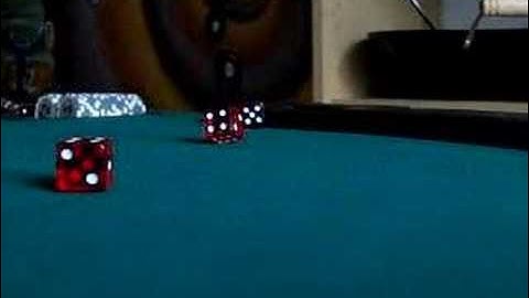 Slow motion : "Rolling Dice"