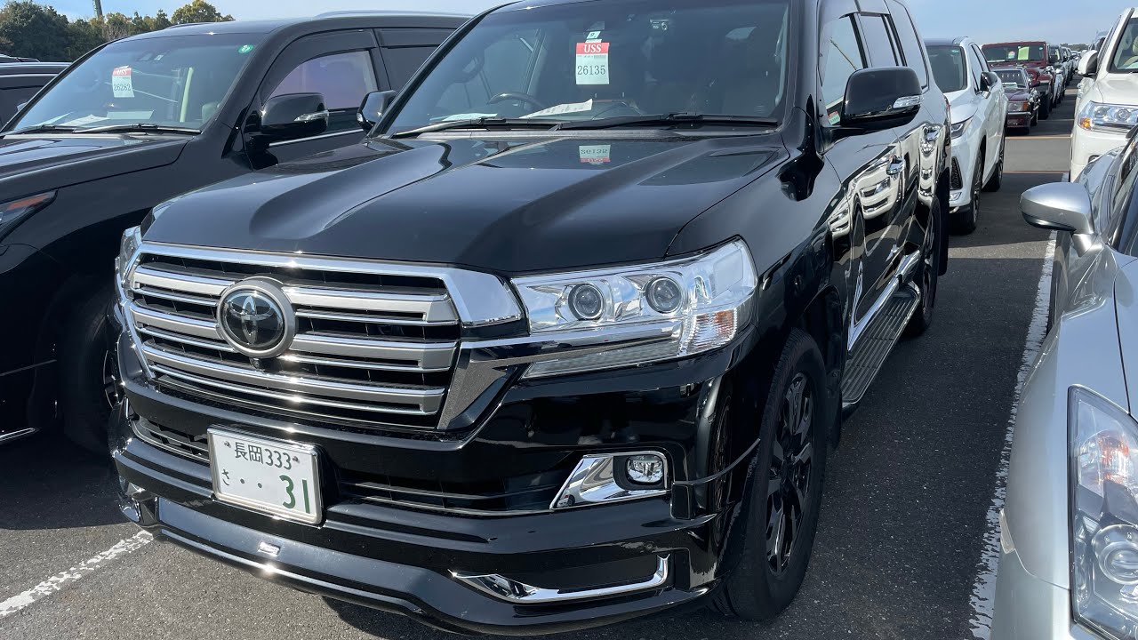 Toyota Land Cruiser ZX V8 Luxury Model Black Color | High Toyota Land Cruiser ZX V8 Luxury Model Black Color | High