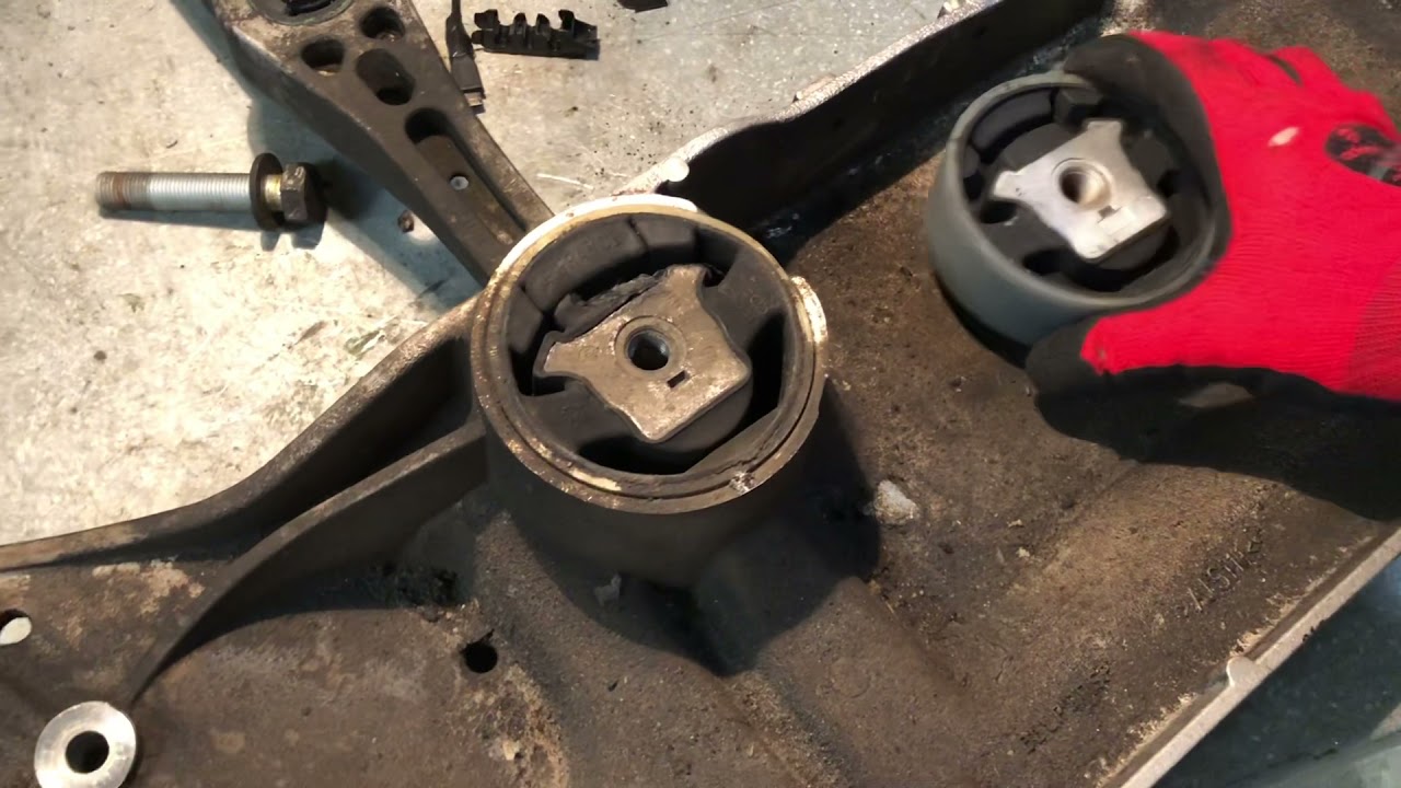 Como cambiar silentblock  inferior central Audi A3, leon, golf 2.0 tdi .. y Evitar vibración