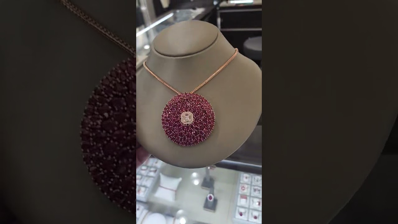 Ruby Necklace 37 carats in Rose Gold 
