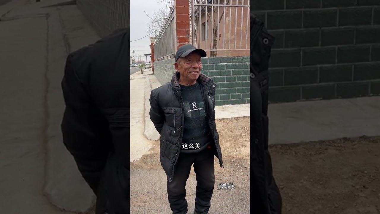 Uncle Si's Surprise Visit: Early Morning Call to Grandpa for New Year's Eve