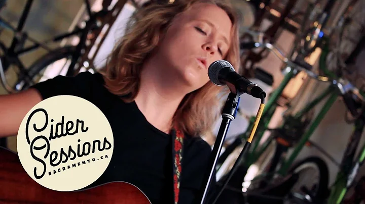 Samantha Henson - Gatsby (Live)