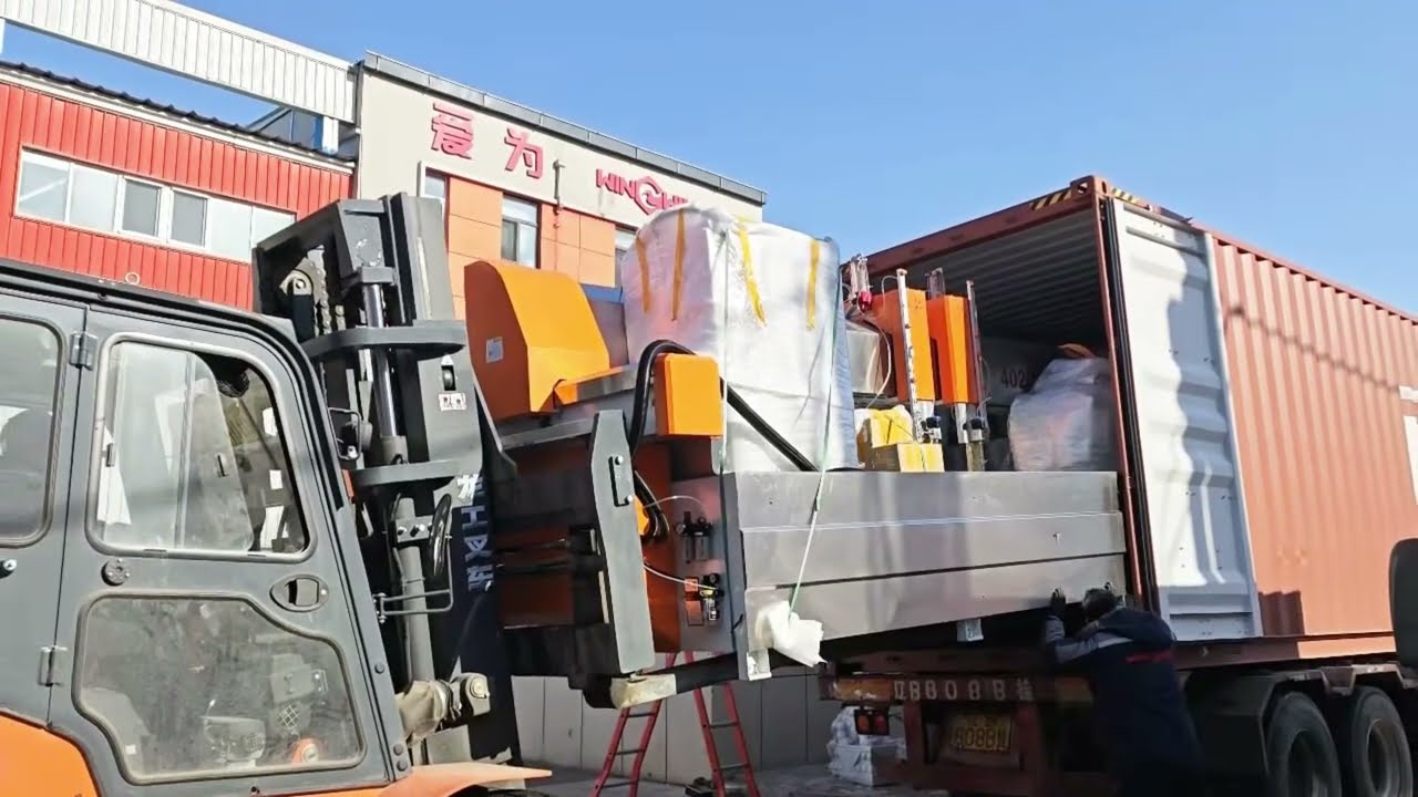 Dual-head cutting machine shipment