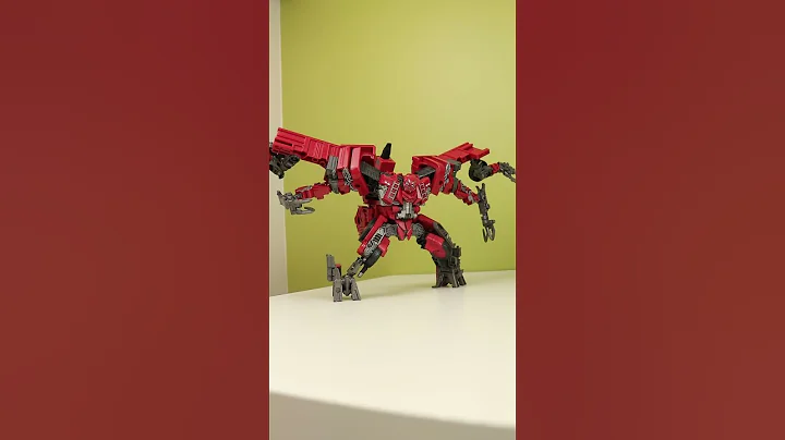 What In The World Is This Transformer | Studio Series Overload #shorts