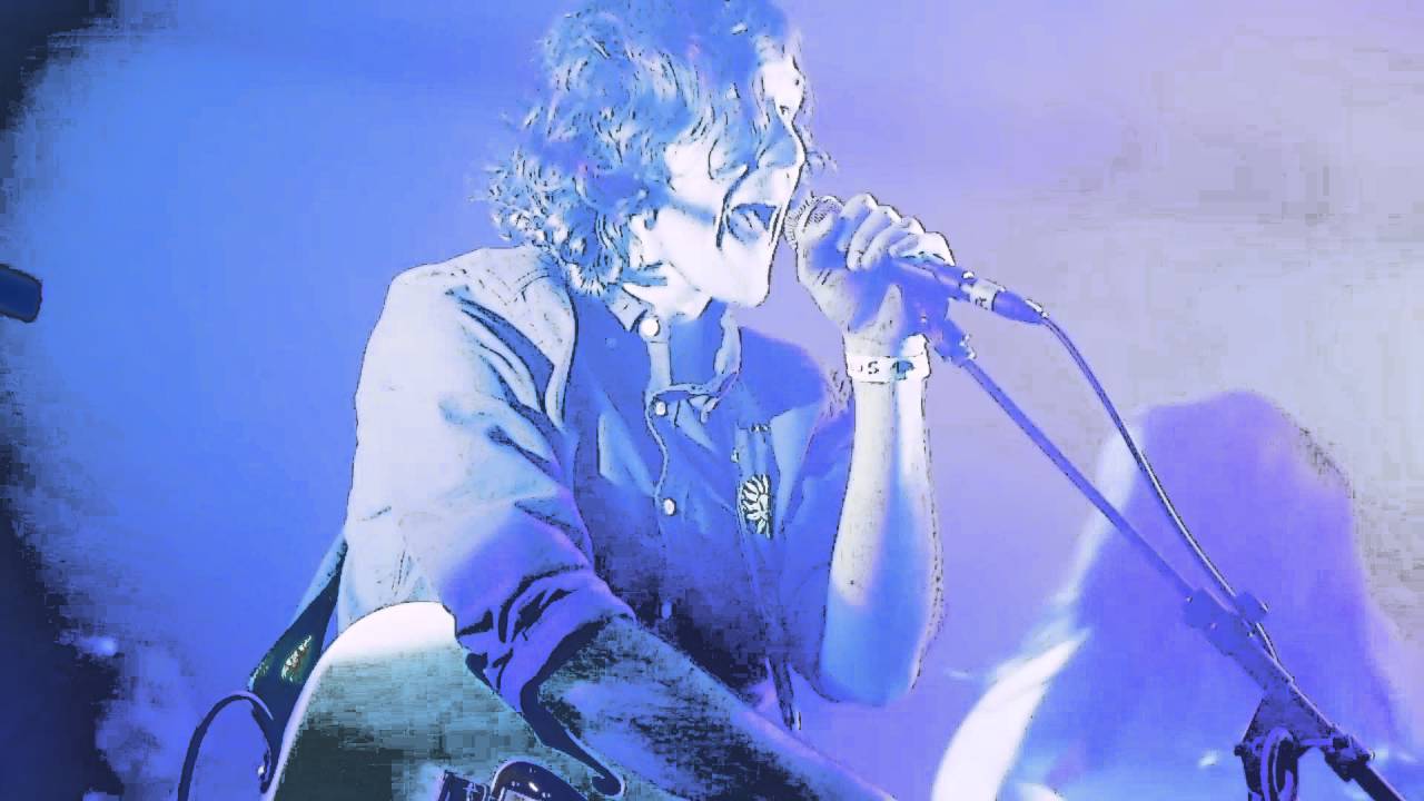 在 YouTube 上觀看「Santah - "Here Are My Shells" Live」 在 YouTube 上觀看「Santah - "Here Are My Shells" Live」