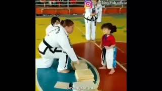 Ngakak!!dubing jawa pendekar cilik ini blajar silat(buat status wa)