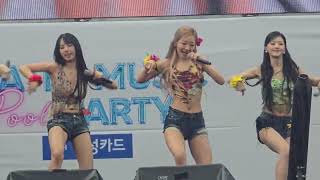 250809 Kiss Of Life(키스오브라이프) - Tell Me [캐비 Water Pool Party]