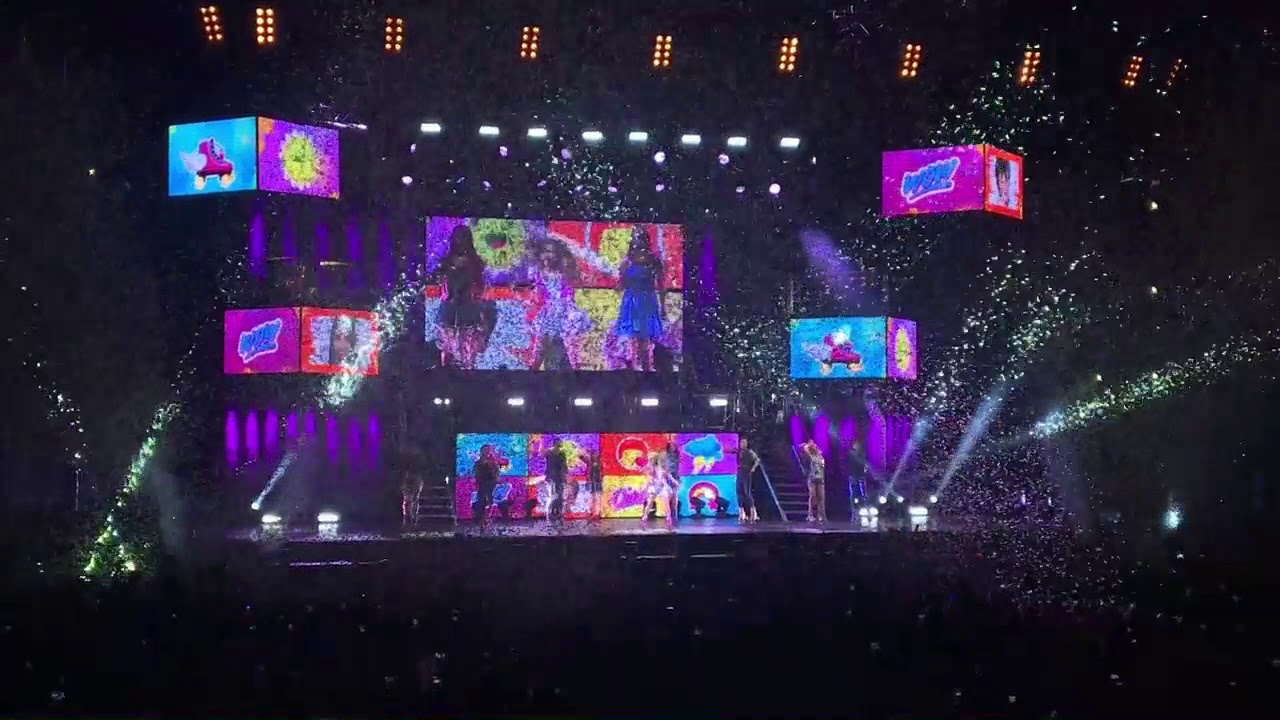 Soy Luna Live - final del concierto [Paris 24.02.2018]