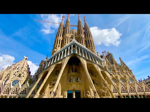 SAGRADA FAMILIA (Barcelona) | Full tour in 4K (exterior + interior)