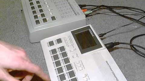 Akai s20  sampler midi-coupled with Roland Tr 505 drum machine
