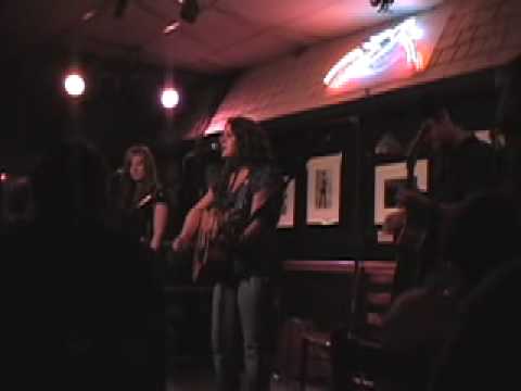 Brittany Moses at The Bluebird Cafe "Setting Mysel...