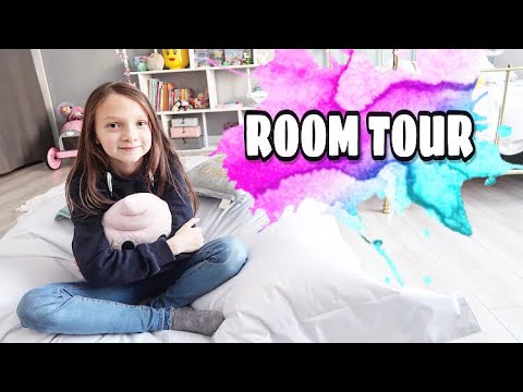 chloe room tour