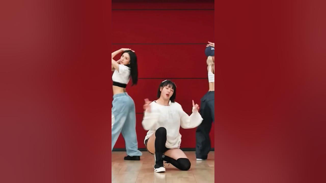 TWICE - 'Strategy' Dance Mirrored
