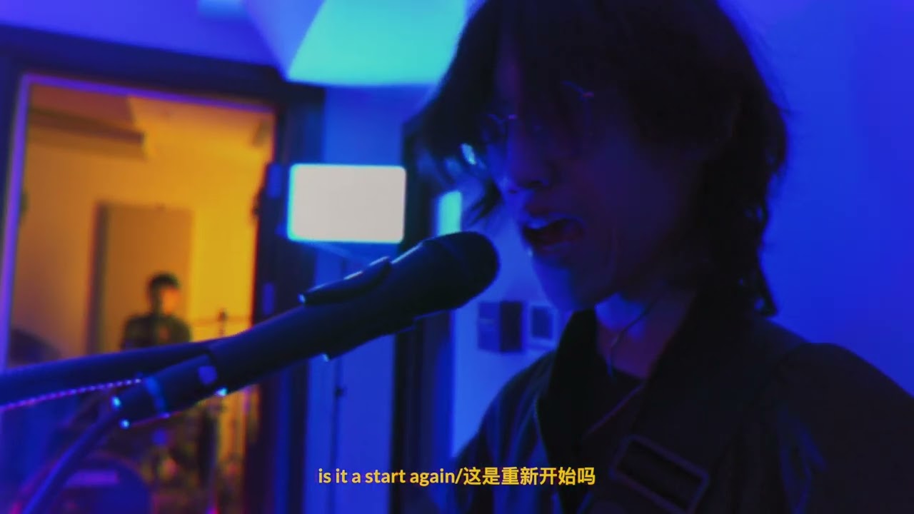 Guarda Pylon – "Again" (Live) su YouTube Guarda Pylon – "Again" (Live) su YouTube