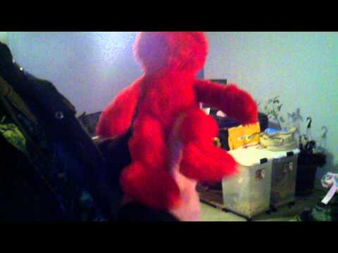 funny-tickle-me-elmo-trick