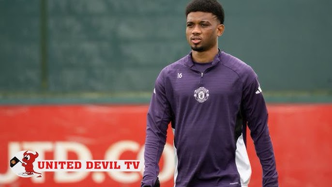 Man Utd News Now: Man Utd get double boost for Sunderland game as Ruben  Amorim selection gamble...