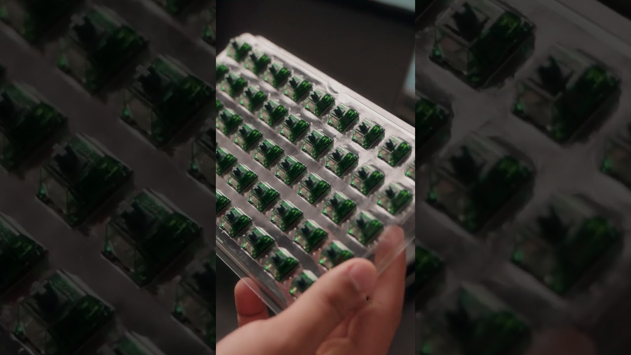 unboxing the heaviest linear switches i have tried! this is Akko x MonsGeek green fod switches!