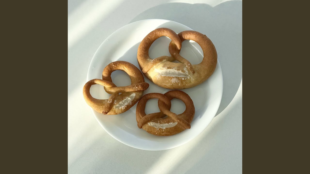 Watch pretzel on YouTube Watch pretzel on YouTube