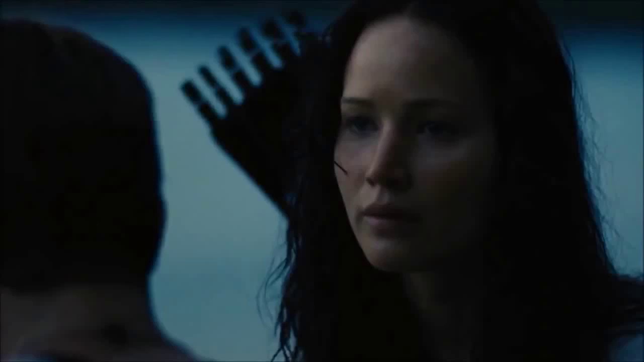 Hunger Games 2 Catching Fire (2013) Katniss Everdeen and Peeta