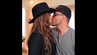 Celebrity kissing a 76 year old Pam Grier Profile