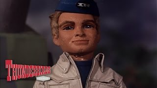 International Rescue Save The Sky Control Operators Just In Time - Thunderbirds