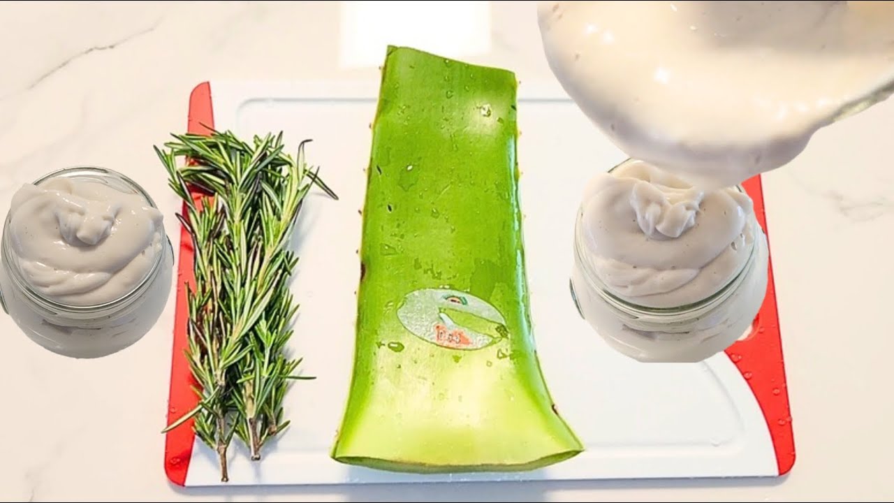 Koman pou fè  shampoo natirèl ak gèl lalwa e romaren lakay ou pou grandi e fòtifye cheve w.