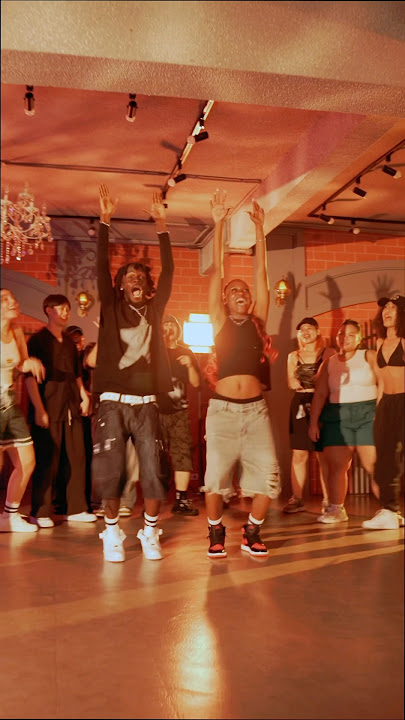 Realcesh and Richael teachers Azonto in Thailand Bangkok #dance