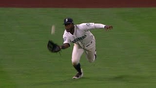 LAA@SEA: Heredia robs Revere with a diving grab