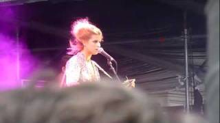 Selah Sue - Raggamuffin (live)