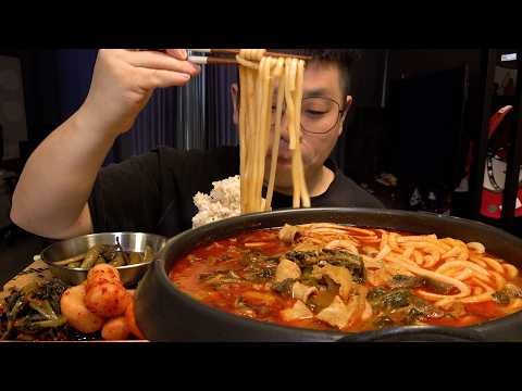 먹방창배 내장탕 우동사리  밥말고 <strong>알타리</strong> 김치까지 대박 레전드 먹방 Offal Soup eatingshow realsound koreanfood Mukbang asmr