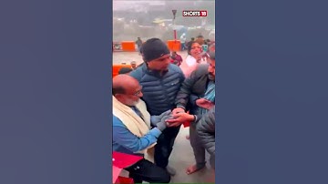 Rajinikanth Offers Prayers At Badrinath Temple Post The Release Of Jailer | WATCH | #shorts