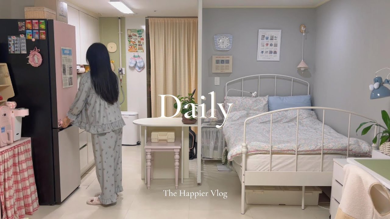 [vlog#34] [SUB] 크리스마스 용품 정리🎄 | 김치만두 빚기 🥟 | 10년 만에 피부과 | 수프볼 언박싱 | 블랙 벨리곰 코스터 🐻 | 책상 꾸미기