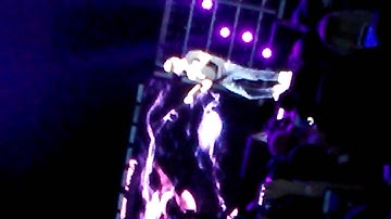 Logic at endless summer tour