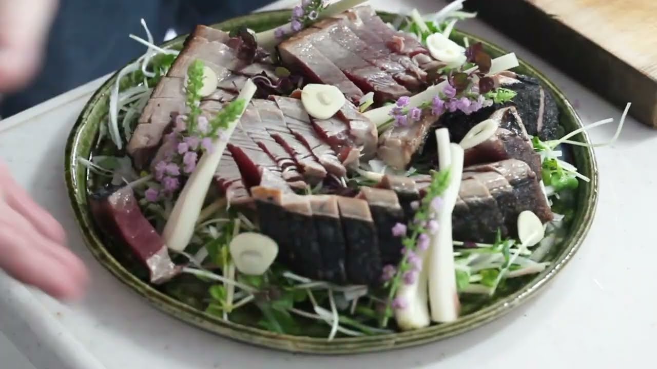 The Art of Japanese Knife Skills | Filleting & Plating bonito/skipjack (Katsuo) Sashimi