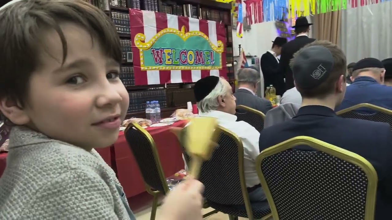 Чтение Свитка Эстер 