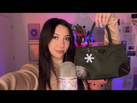 ASMR what’s in my bag 💚