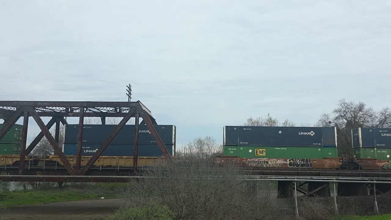 Union Pacific 2710 leads an intermodal in Sacramento, CA