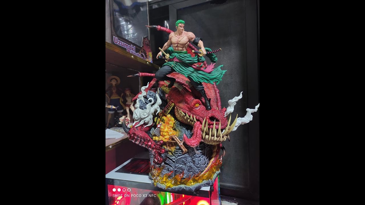 Dirty Bird Studio Zoro Statue unboxing. The details on this figure